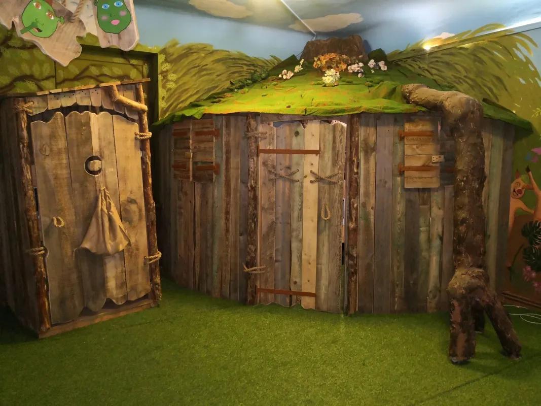 Ogre's Hut Room